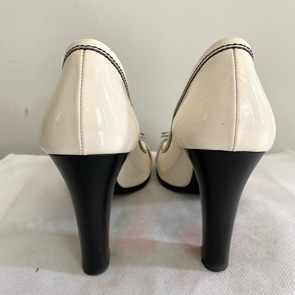 Authentic Fendi heels - Picture 3 of 12